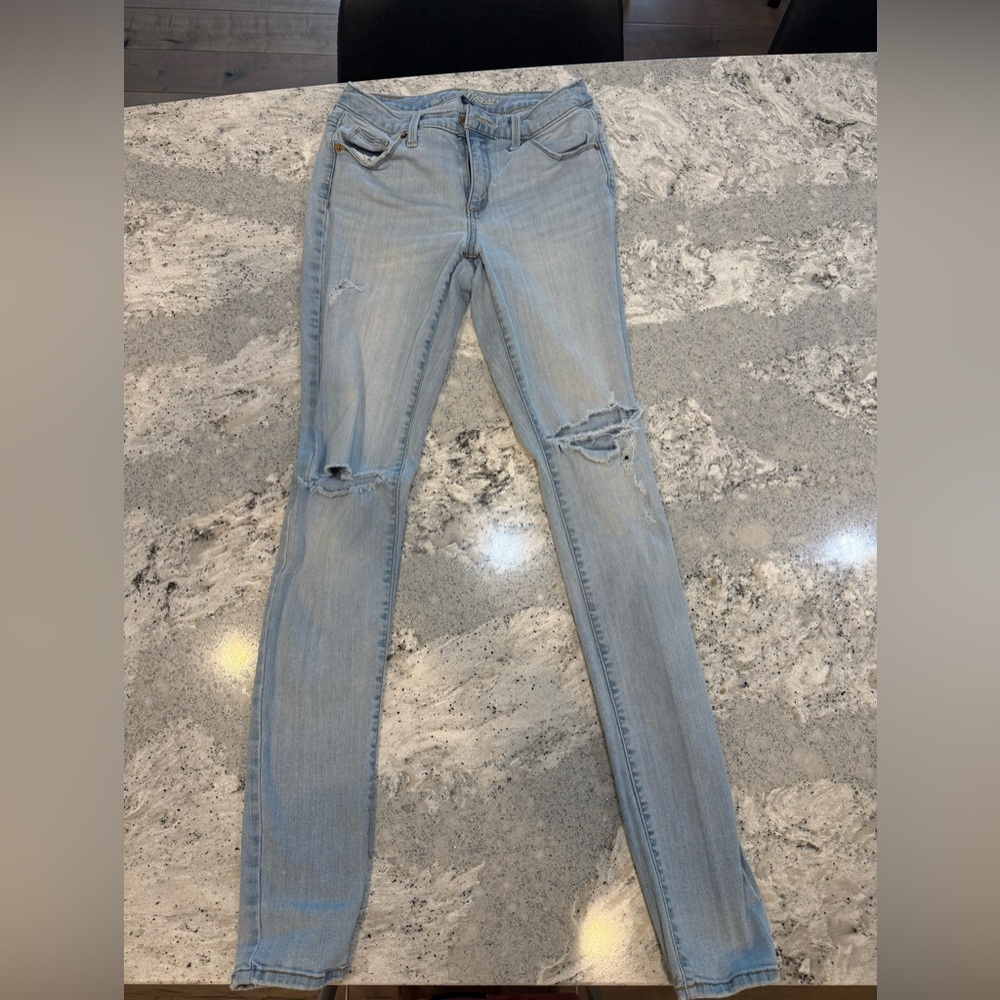 Universal Thread Light Blue Skinny Jeans